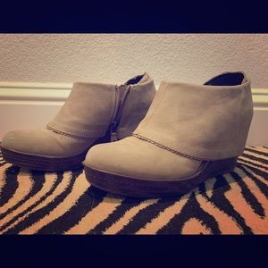 Dr. Scholl’s Wedges